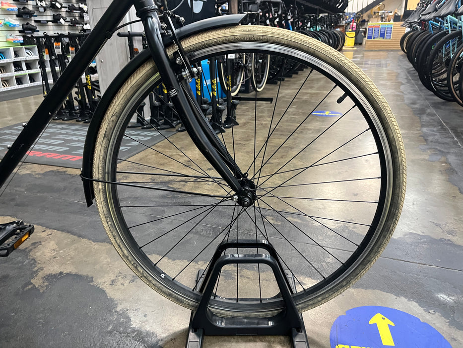 Retrospec Beaumont 7-Speed City Bike Shimano Tourney - Matte Black DEMO