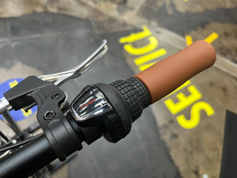 Retrospec Beaumont 7-Speed City Bike Shimano Tourney - Matte Black DEMO