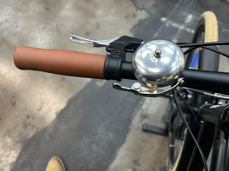 Retrospec Beaumont 7-Speed City Bike Shimano Tourney - Matte Black DEMO