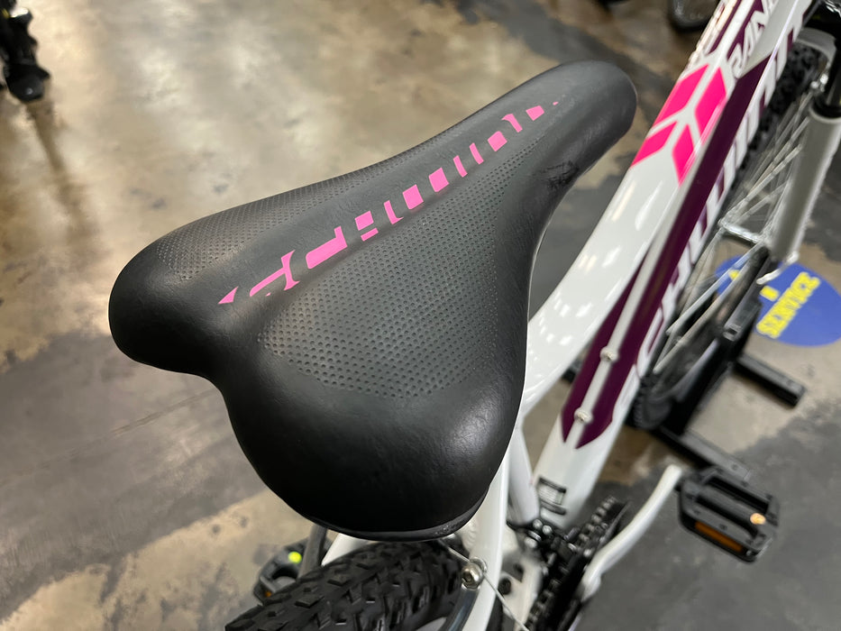 Schwinn Ranger Women's 26" Mountain Bike - White/Purple/Pink USED