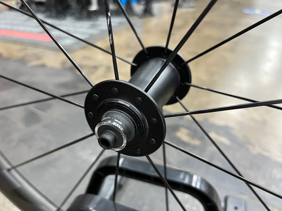 Zipp 404 Firecrest Tubeless Rim Brake Wheelset
