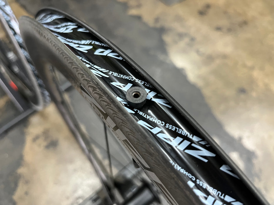 Zipp 404 Firecrest Tubeless Rim Brake Wheelset