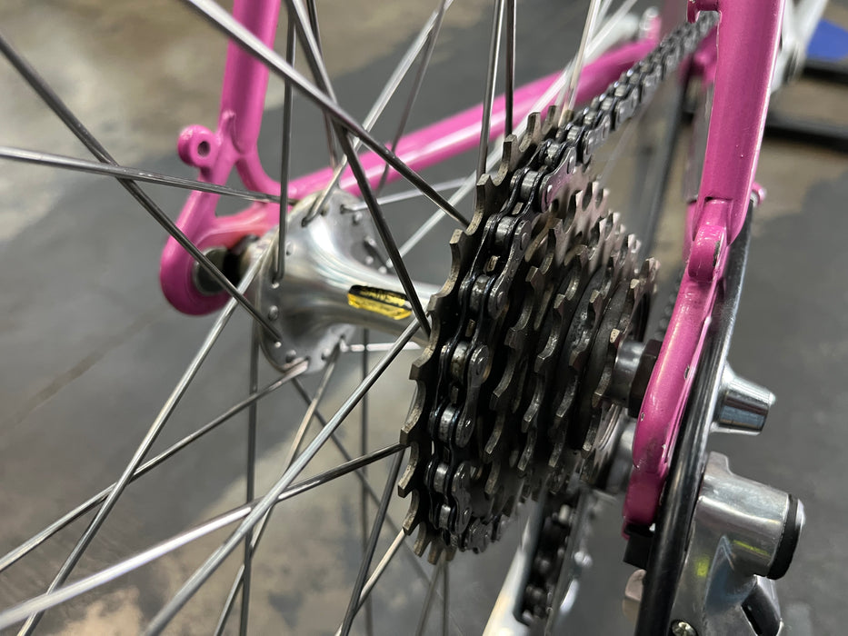 Nishiki Prestige Vintage Road Bike - Pink/White USED