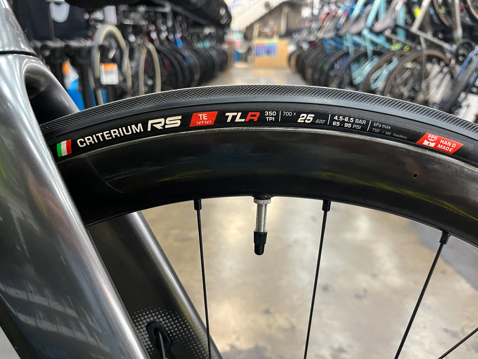 Scott Foil RC Ultimate Shimano Ultegra Di2 12 Speed w/Fulcrum Racing Wind 40 Wheels - Silver