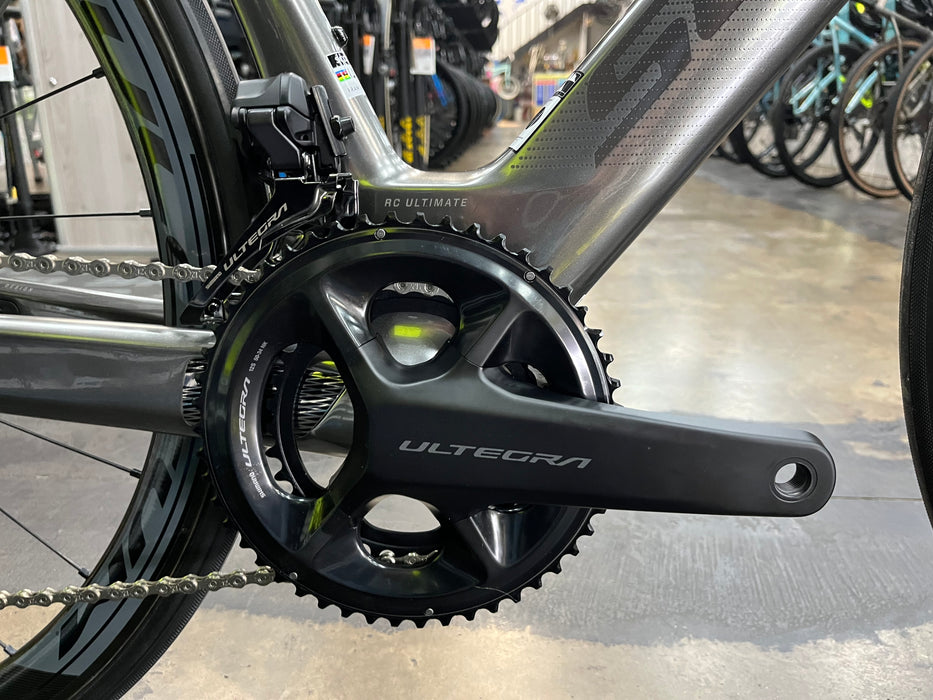 Scott Foil RC Ultimate Shimano Ultegra Di2 12 Speed w/Fulcrum Racing Wind 40 Wheels - Silver