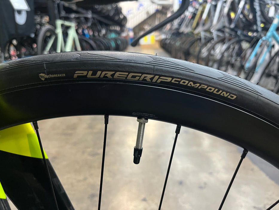 Felt IA Advanced Shimano Ultegra 11 Speed - Chartreuse Geo 2023