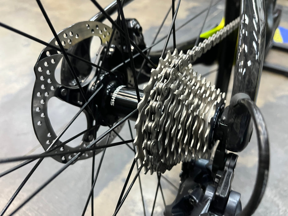Felt IA Advanced Shimano Ultegra 11 Speed - Chartreuse Geo 2023