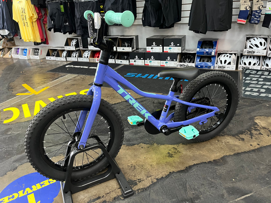 Trek Precaliber 16 - Ultraviolet 2022 USED