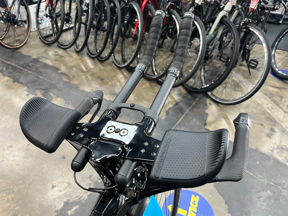 Cervelo P3X Shimano Ultegra Di2 12 Speed - Reynolds AR80 Wheels - Rivera/Fluoro/Black 2021