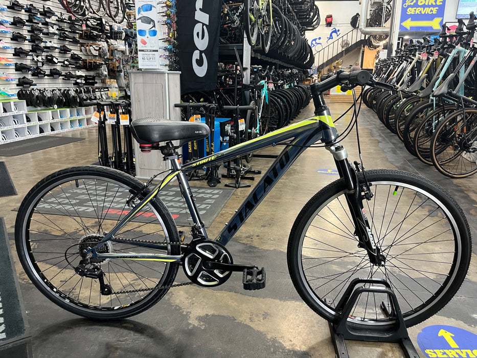 Stacato Stoute 621 Shimano 7 Speed - Blue USED