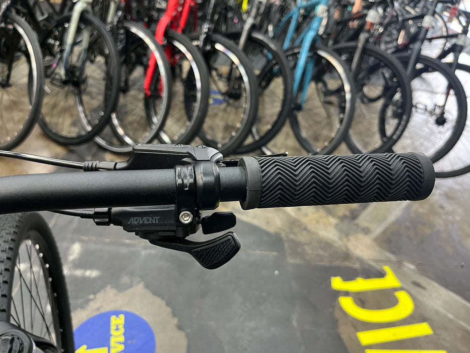 Giant Talon 2 27.5 Microshift Advent 1x9 - Knight Shield 2022