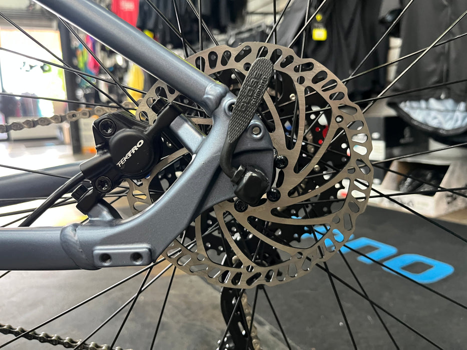 Giant Talon 2 27.5 Microshift Advent 1x9 - Knight Shield 2022