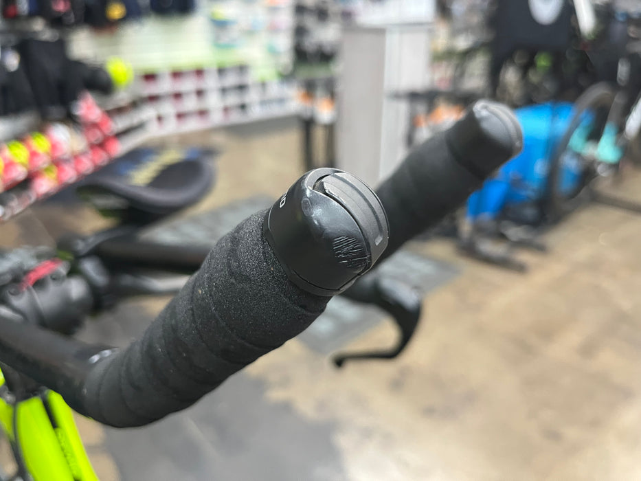 Cervelo P3 Shimano Ultegra Di2 11 Spd - DT Swiss P1800 Spline - Fluor/Blk/Wht 2019 DEMO