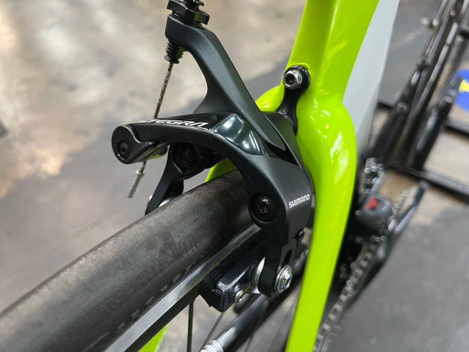 Cervelo P3 Shimano Ultegra Di2 11 Spd - DT Swiss P1800 Spline - Fluor/Blk/Wht 2019 DEMO