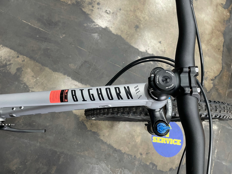 Fuji Bighorn 29 1.5 SunRace MX/MS  - Satin Silver 2021