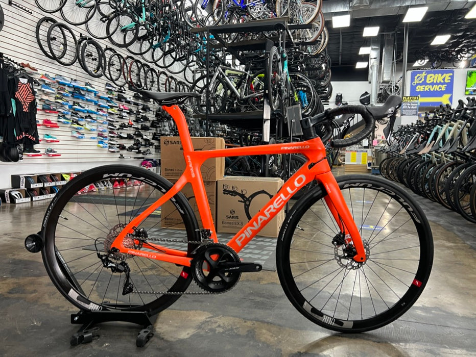 Pinarello Paris Shimano 105 11-Speed - 2023