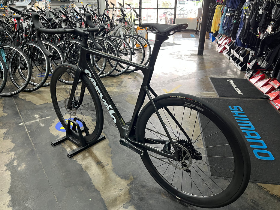 Cervelo Soloist SRAM Force eTap AXS D1 12 Speed with ZIPP 303S - 2024