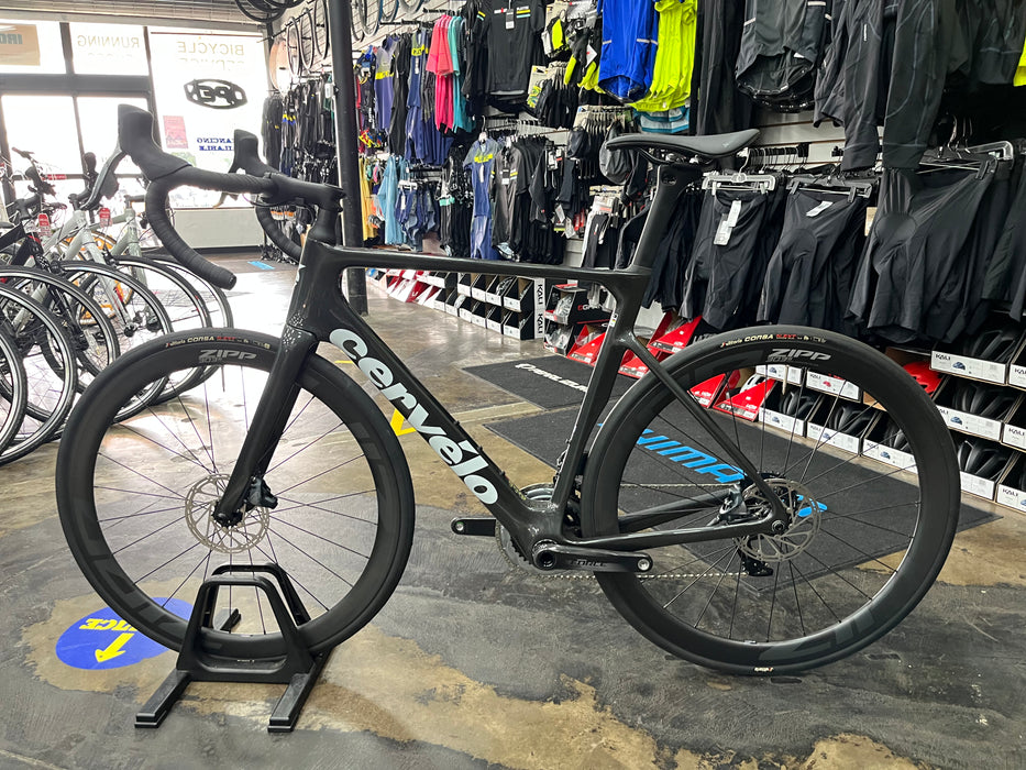 Cervelo Soloist SRAM Force eTap AXS D1 12 Speed with ZIPP 303S - 2024