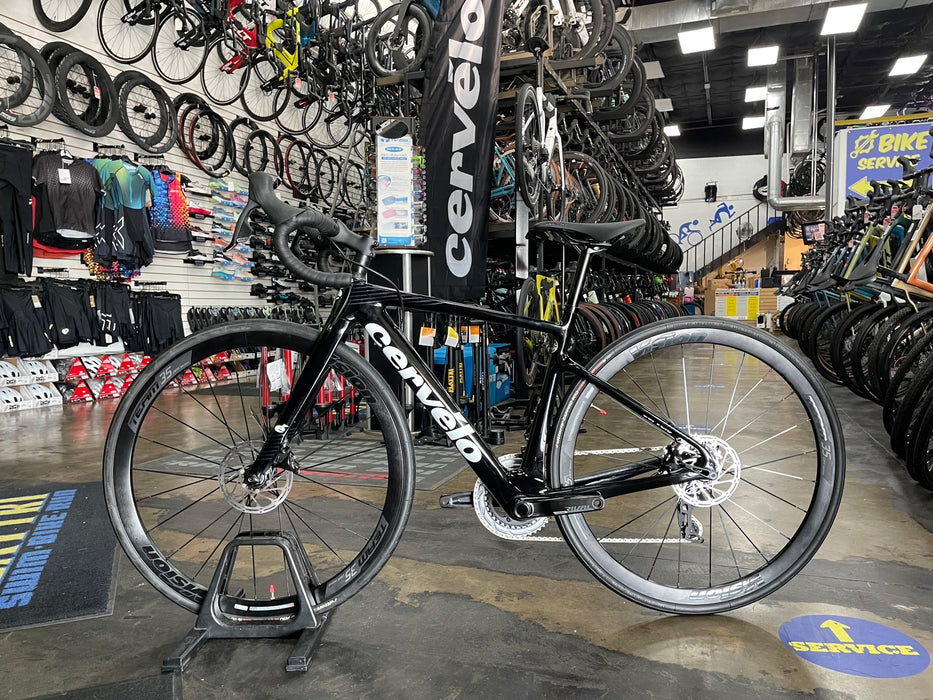 Cervelo Caledonia Disc SRAM Rival eTap AXS 12 Speed - 2024