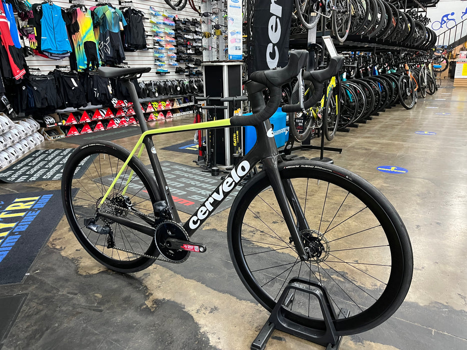 Cervelo R5 Limited Edition Paris Green SRAM Force eTap AXS D1 w/Profile Design GMR 38 Wheels - 2024