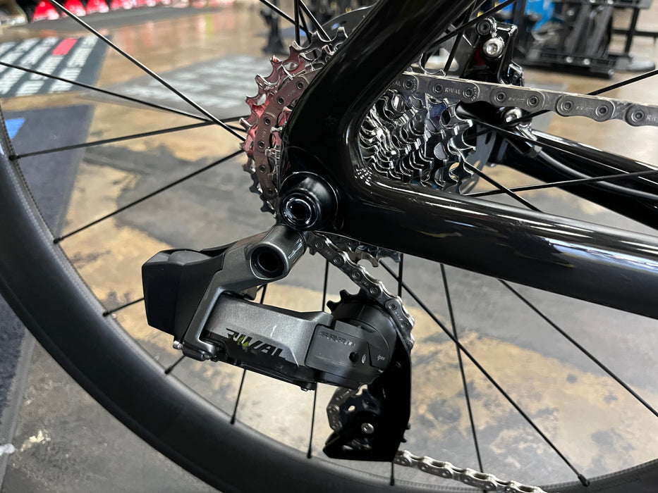 Cervelo S5 Limited Edition SRAM Rival eTap AXS 12 Speed w/ Zipp 404 Firecrest Wheelset - 2025