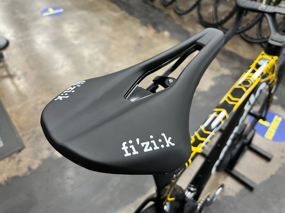 Cervelo S5 Limited Edition SRAM Rival eTap AXS 12 Speed w/ Zipp 404 Firecrest Wheelset - 2025