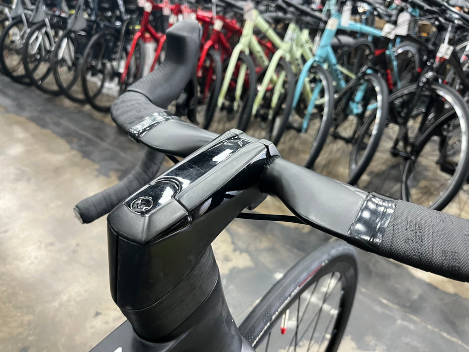 Felt AR FRD Ultimate w/ZIPP SL70 Aero Handlebar SRAM Red eTap AXS - Vision Team 35 Wheels - Matte Textreme 2025
