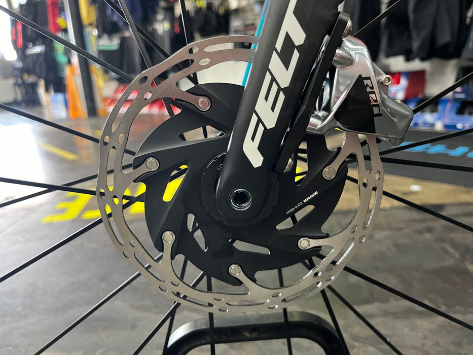 Felt AR FRD Ultimate w/ZIPP SL70 Aero Handlebar SRAM Red eTap AXS - Vision Team 35 Wheels - Matte Textreme 2025