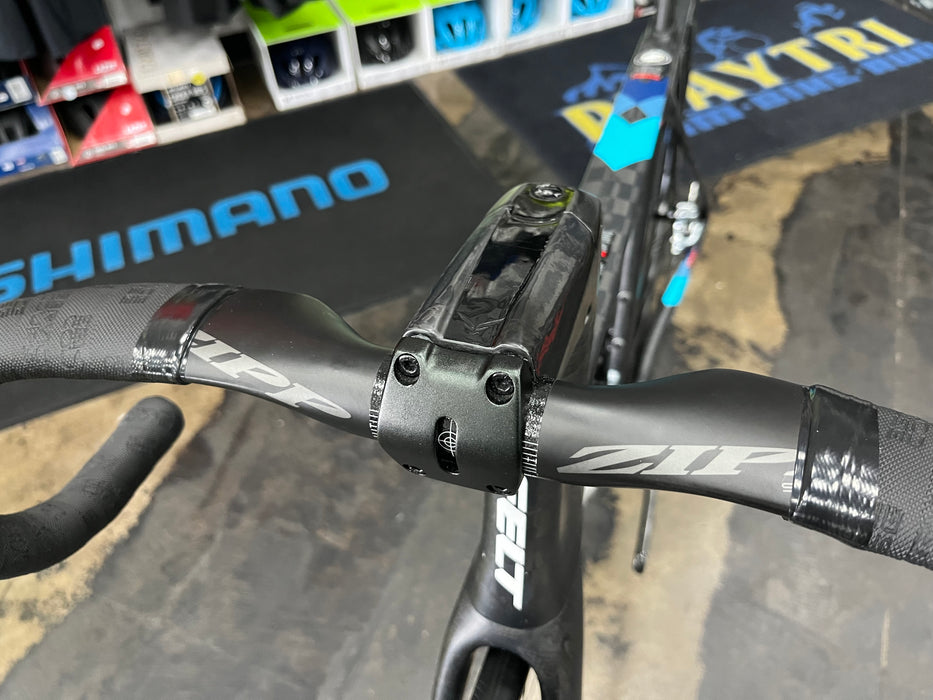 Felt AR FRD Ultimate w/ZIPP SL70 Aero Handlebar SRAM Red eTap AXS - Vision Team 35 Wheels - Matte Textreme 2025