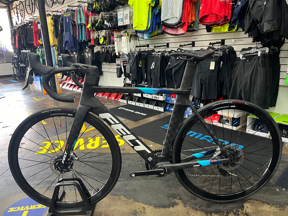 Felt AR FRD Ultimate w/ZIPP SL70 Aero Handlebar SRAM Red eTap AXS - Vision Team 35 Wheels - Matte Textreme 2025