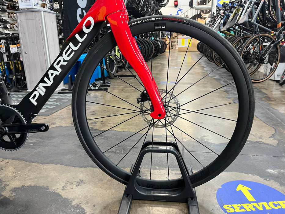 Pinarello Dogma F Disc SRAM Rival eTap AXS - Power Meter - DT Swiss P1800 Spline - 2024