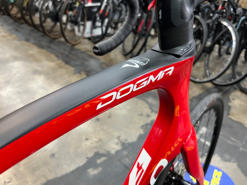 Pinarello Dogma F Disc SRAM Rival eTap AXS - Power Meter - DT Swiss P1800 Spline - 2024