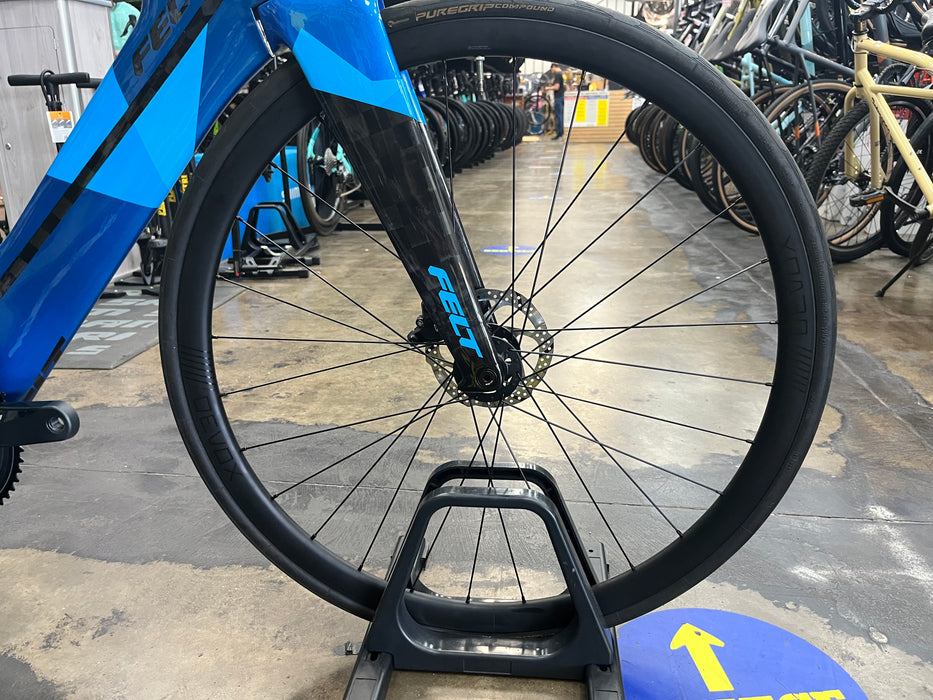 Felt IA Advanced Ultegra - Aquafresh Geo 2023