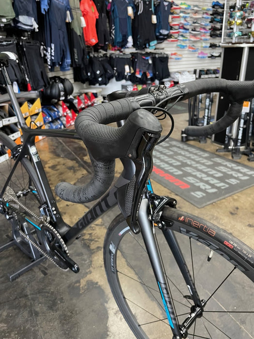 Giant TCR Advanced SL0 Shimano Dura Ace Di2 11 Speed - Black 2017 USED