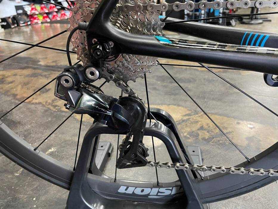 Giant TCR Advanced SL0 Shimano Dura Ace Di2 11 Speed - Black 2017 USED