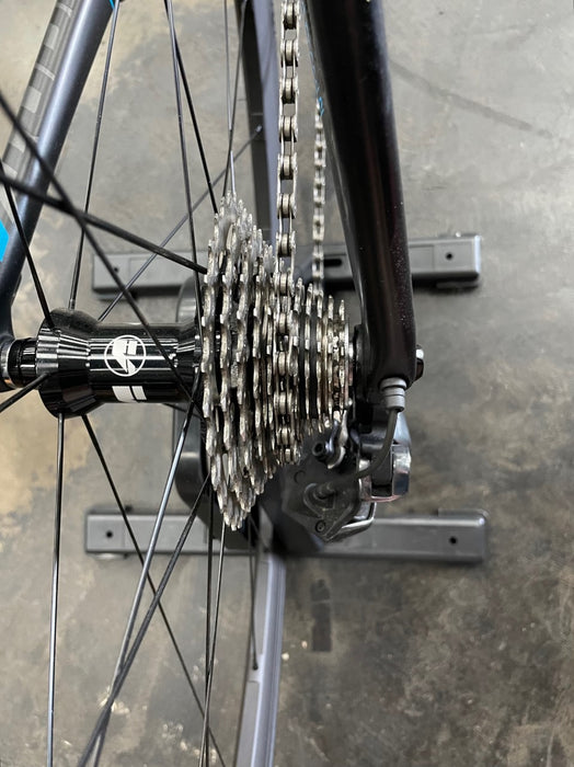 Giant TCR Advanced SL0 Shimano Dura Ace Di2 11 Speed - Black 2017 USED