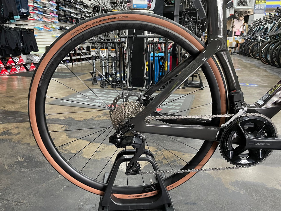 Scott Foil RC 30 Shimano 105 Di2 12-Speed - 2025
