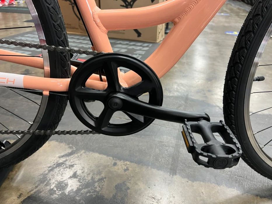 Batch The Step-Thru Comfort Bike Shimano Tourney - 2022
