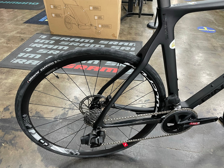 Pinarello Paris SRAM Rival AXS - 2023