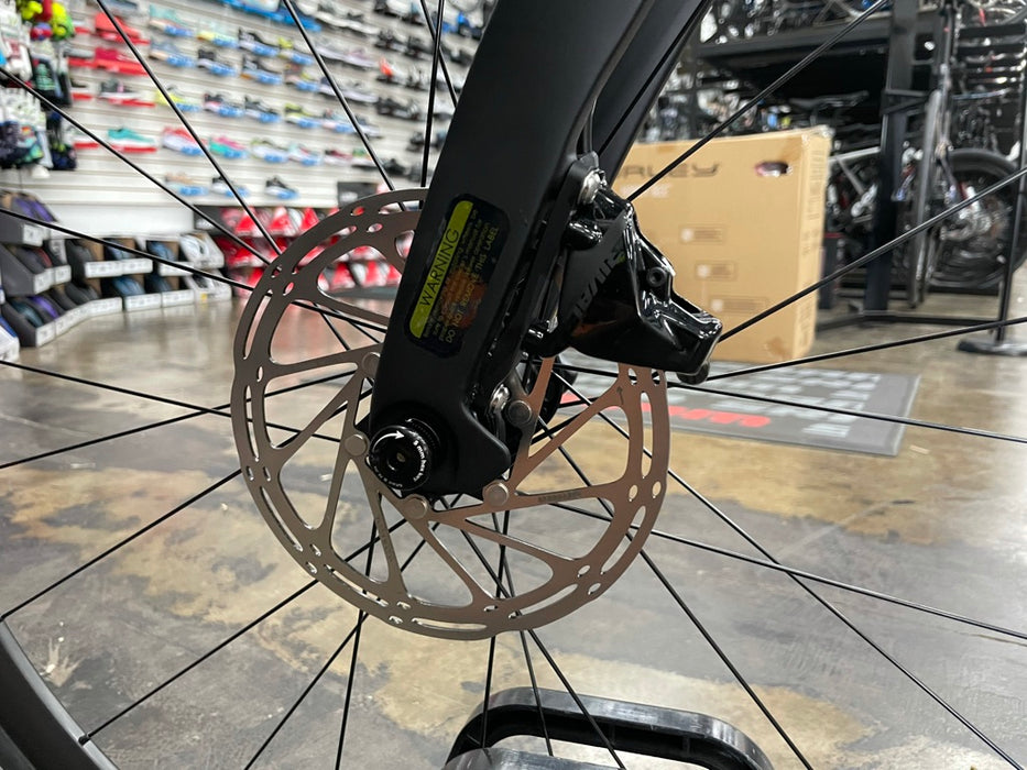 Pinarello Paris SRAM Rival AXS - 2023