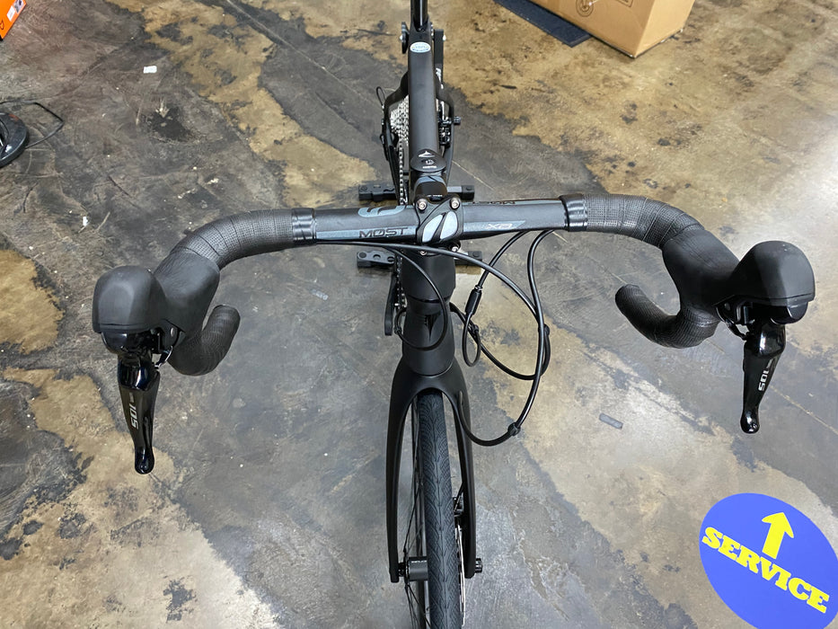 Pinarello Paris Shimano 105 11-Speed - 2023
