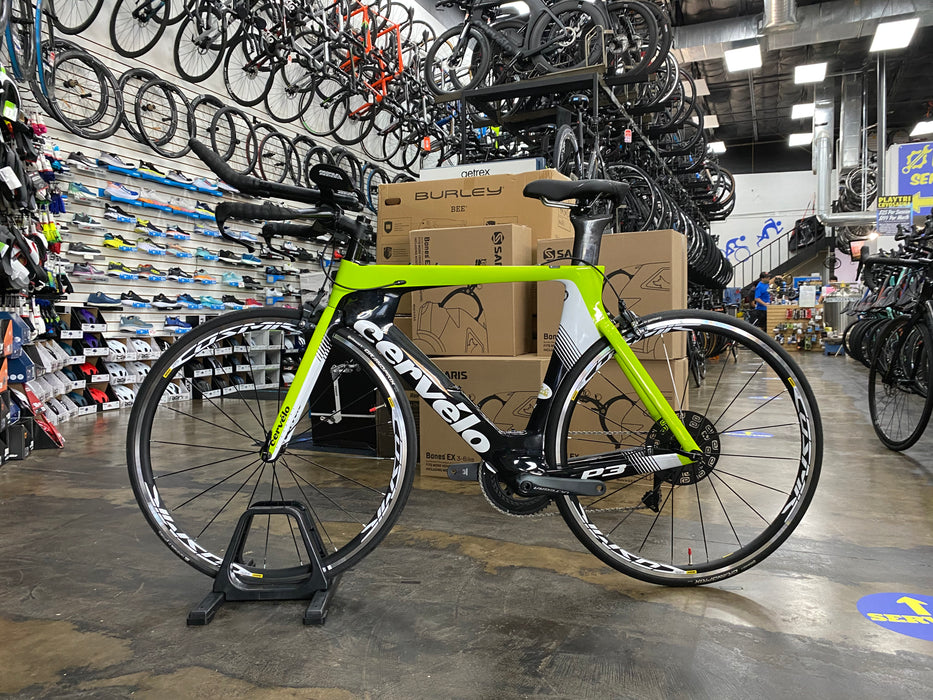Cervelo P3 Shimano Ultegra Di2 11 Spd - Mavic Cosmic Wheels - Fluor/Blk/Wht 2019 DEMO
