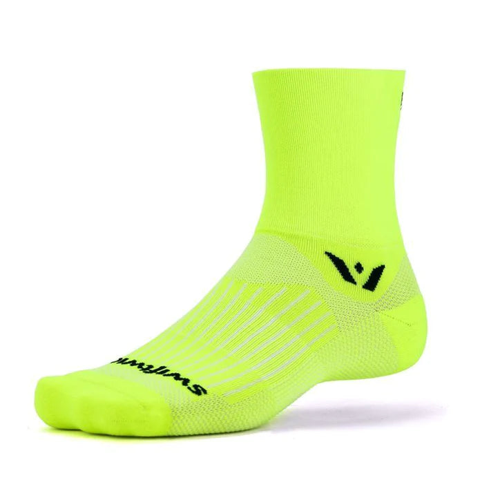 Swiftwick Aspire Four (Quarter Crew High) Socks