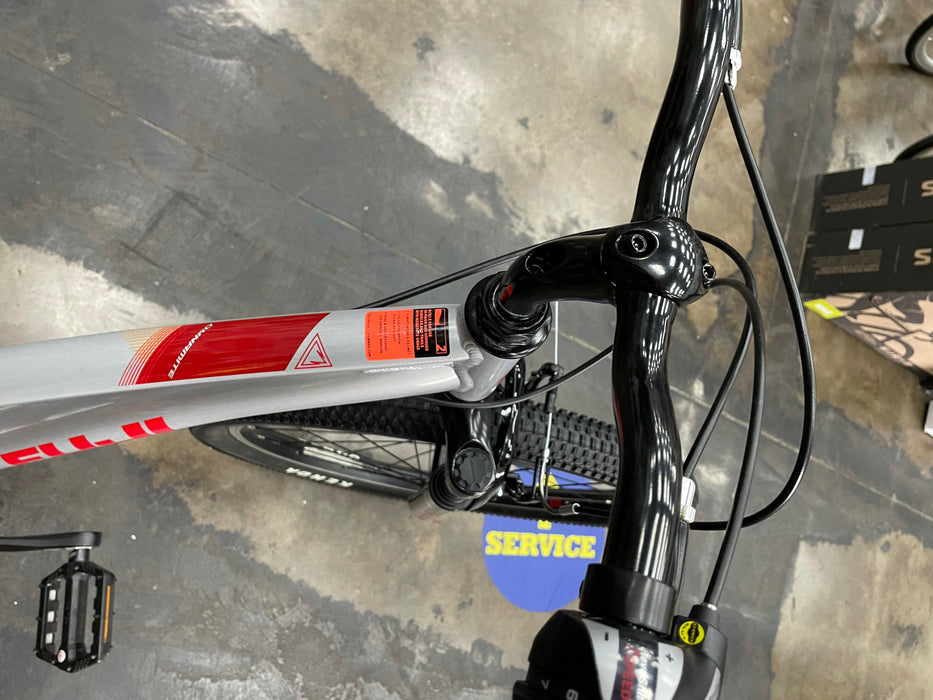 Fuji Dynamite 24" Sport Shimano Tourney - 2025 Silver