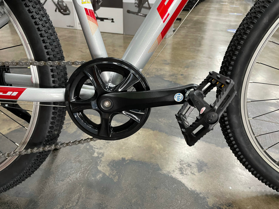 Fuji Dynamite 24" Sport Shimano Tourney - 2025 Silver