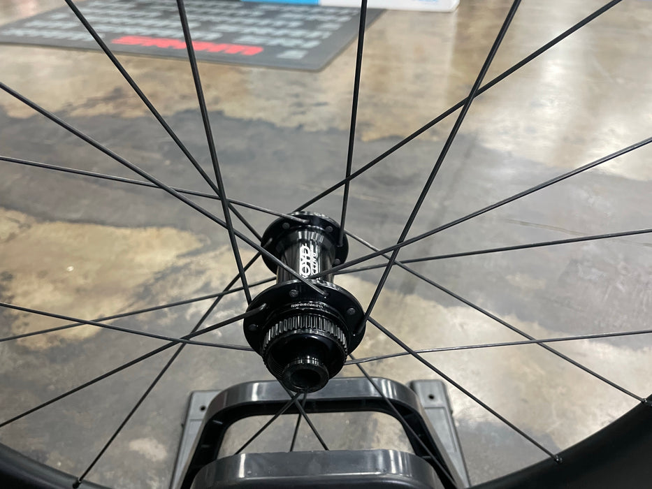 Boyd Cycling 90mm Road Carbon Disc Wheelset USED