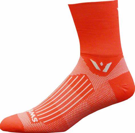 Swiftwick Aspire Four (Quarter Crew High) Socks