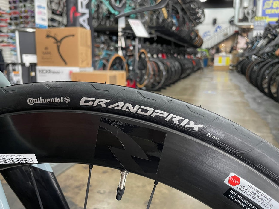 Felt IA Advanced Ultegra Di2 - Surfmist 2025